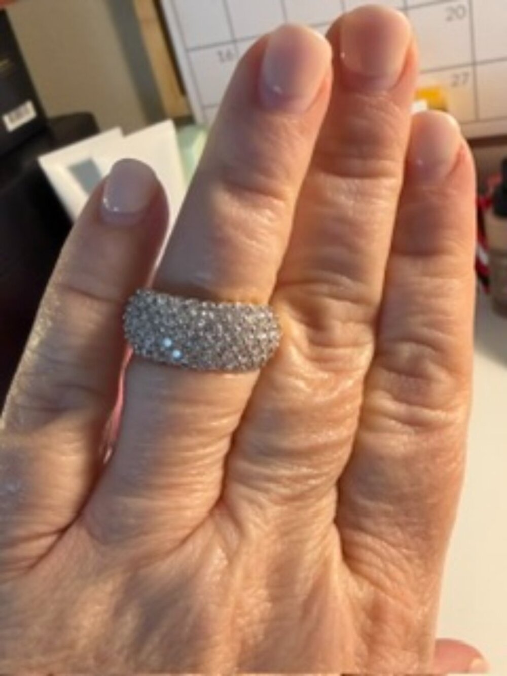 Size 7 Beautiful Ring